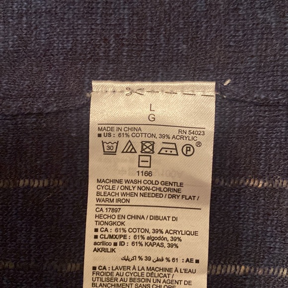 Navy Sleeveless Sweater - Picture 7 of 8